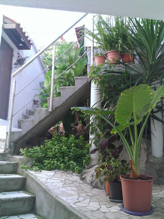 Apartments Luka Tisno Exterior photo