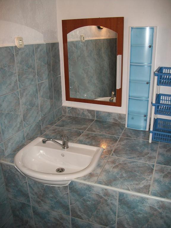 Apartments Luka Tisno Room photo